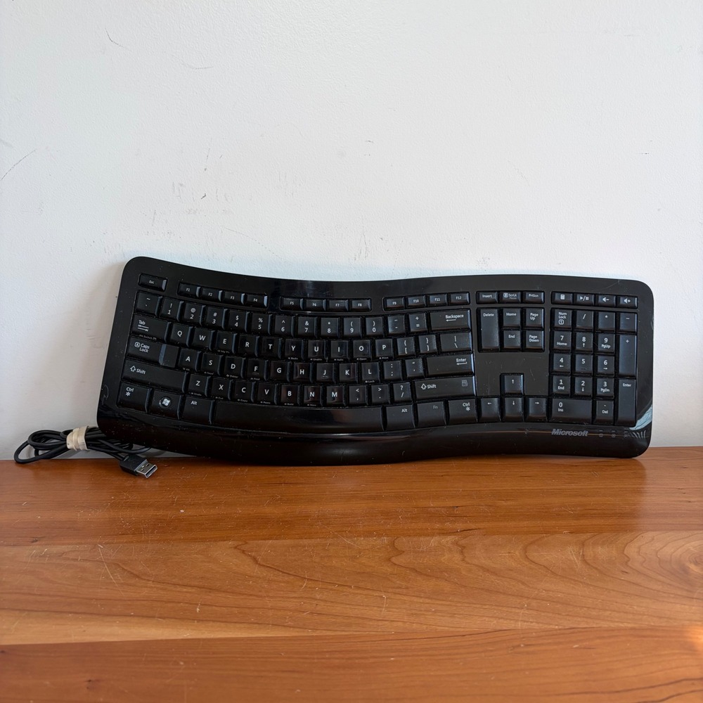 Microsoft Comfort Curve Keyboard 3000 Wired USB Ergonomic Black Model 1482